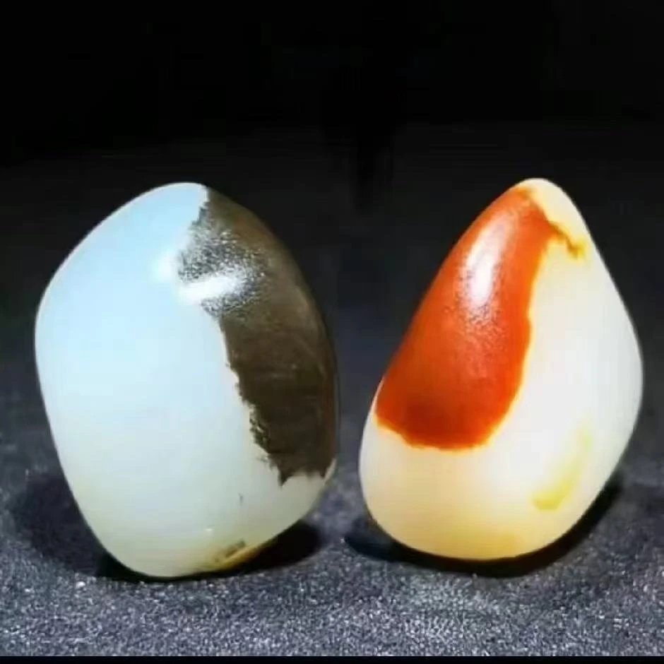 新疆和田玉籽料原石把件