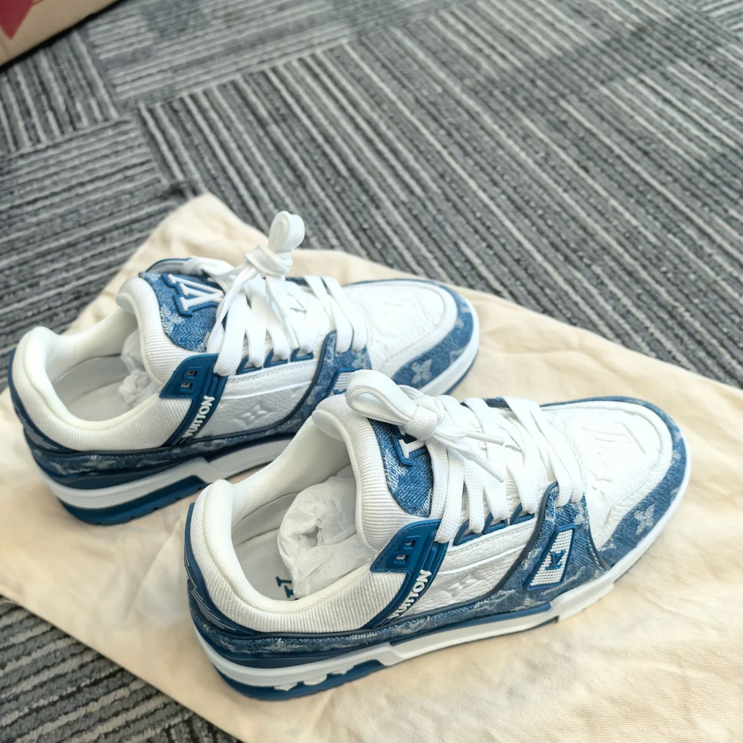 99新 LouisVuitton/路易威登 牛皮 潮流 防滑 低帮 生活休闲鞋