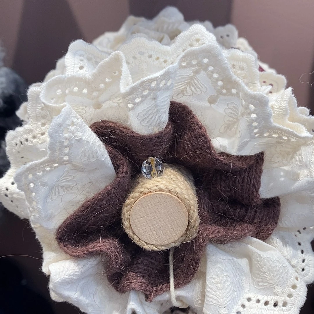 布艺非金属棕色发圈