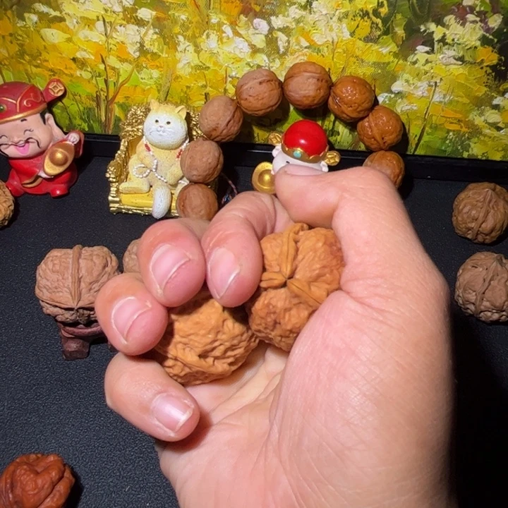 大***闲文玩核桃吊坠滇西27
