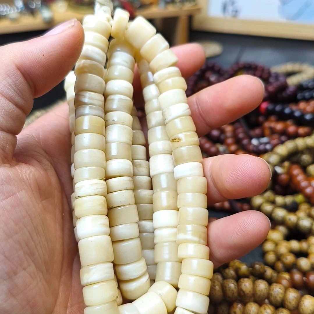 吊坠星月菩提uuuuuuu