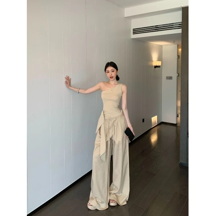 不规则辣妹斜肩吊带背心女装夏季压褶抽绳直筒宽松休闲裤两件套装