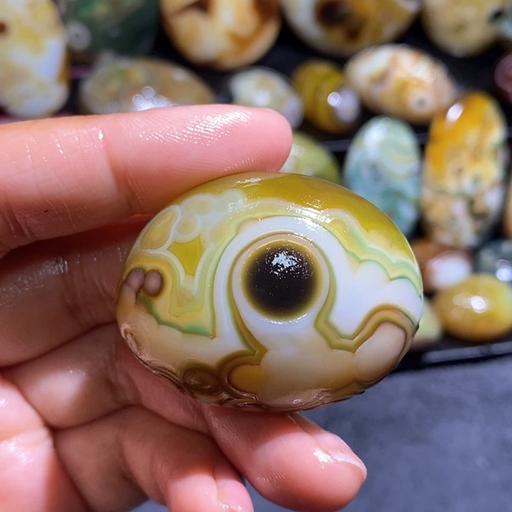 未镶嵌玛瑙/玉髓珠宝奇石