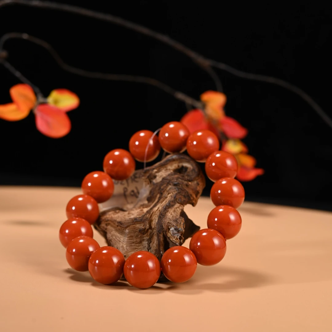 lot8863 2511240005玛瑙南红手串珠径14.3/保利