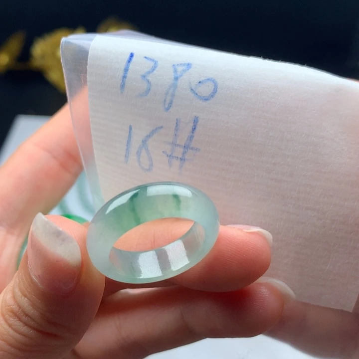 雨***儿定制翡翠未镶嵌戒圈