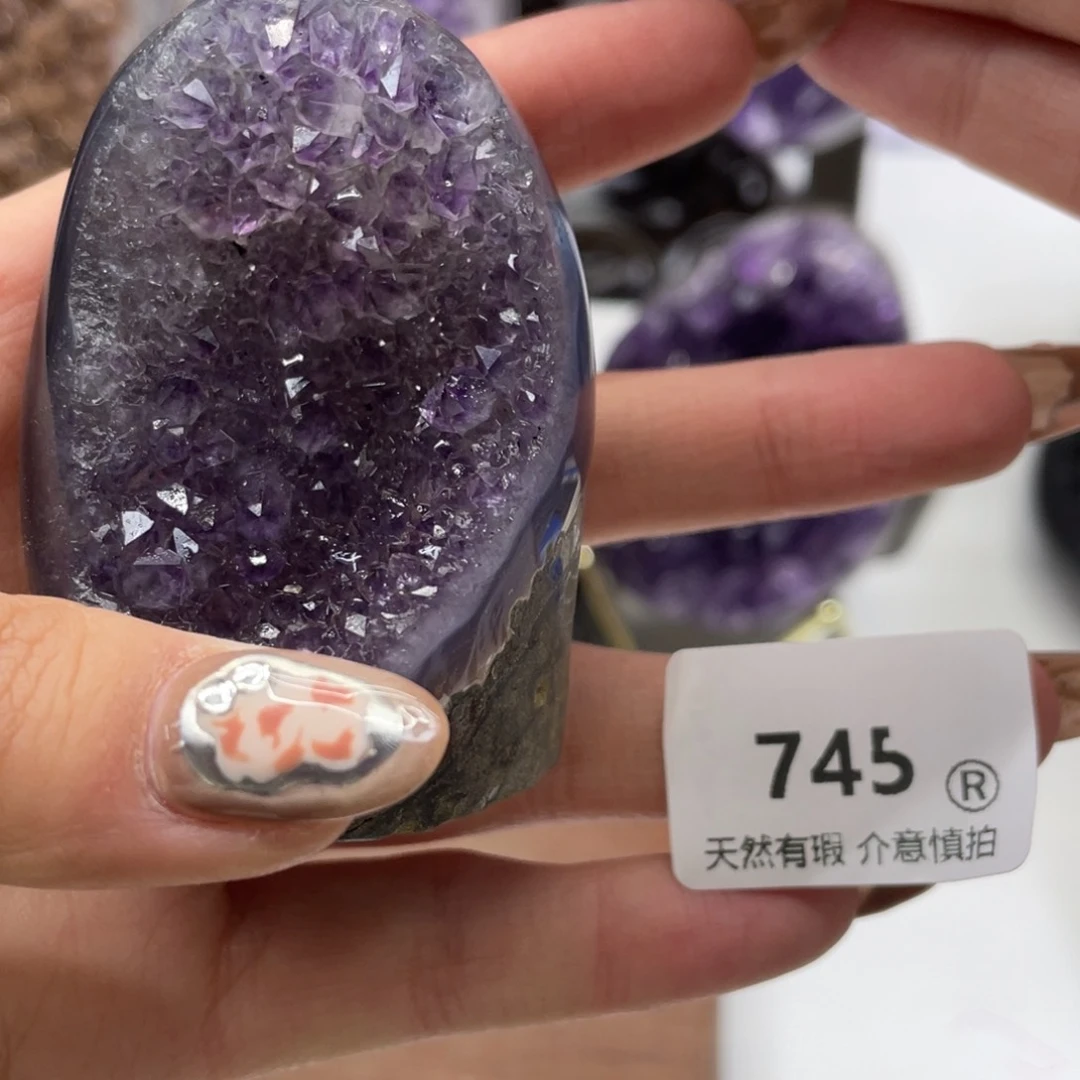 紫晶大型摆件（非配饰）未镶嵌