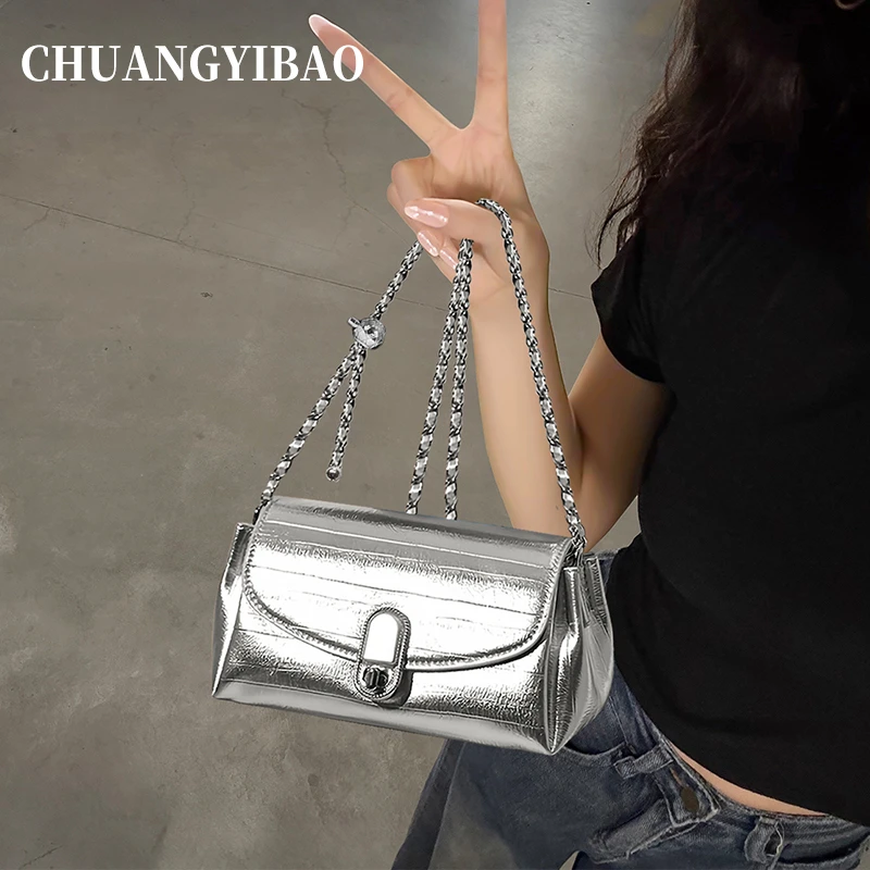 秋冬高级感小方包女2025新款极简风链条单肩腋下包小众轻奢斜挎包