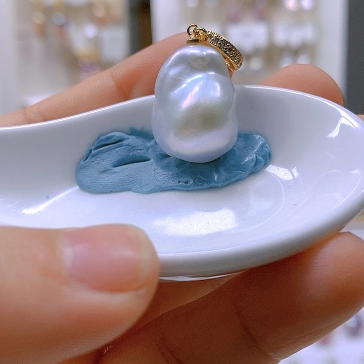 淡水珍珠颈饰合金