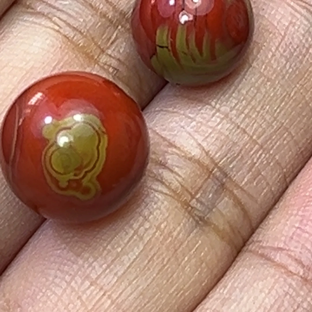 未镶嵌圆珠南红玛瑙