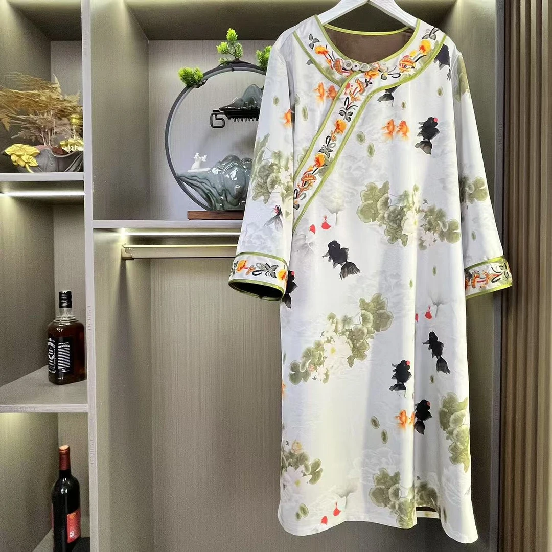 2025年春夏新款国风复古绣花遮度显瘦气质优雅百搭连衣裙