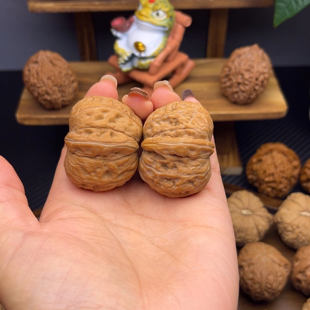 樵***夫把件文玩核桃元宝 40+白茬精修