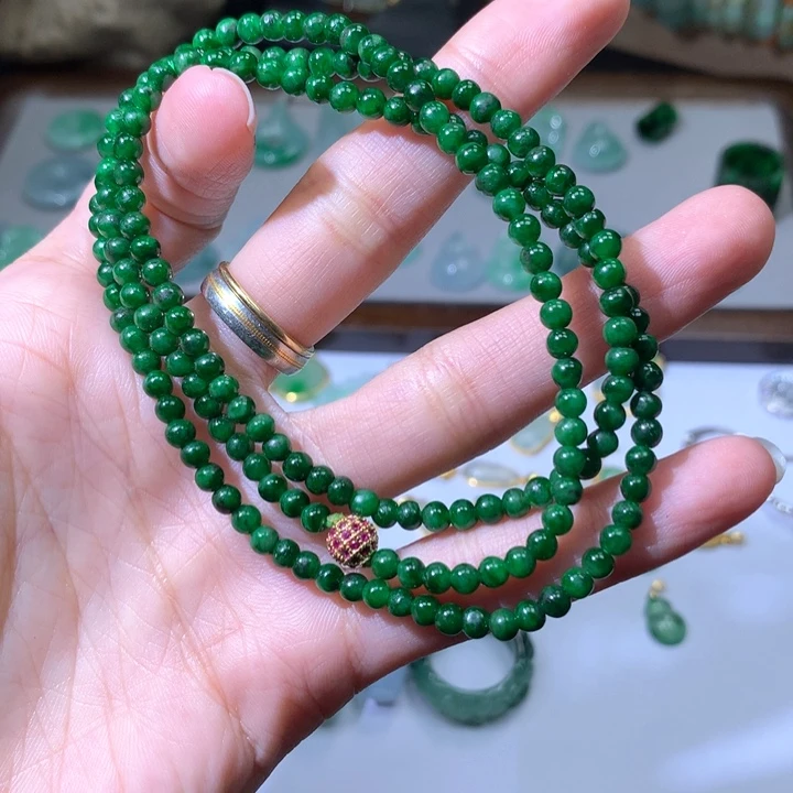 翡翠颈饰未镶嵌长串