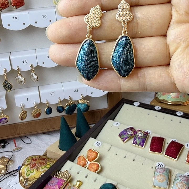 琉璃纯铜合金耳钉