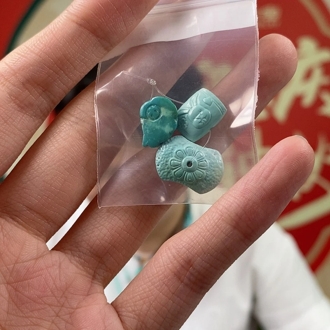 绿松石未镶嵌珠宝奇石