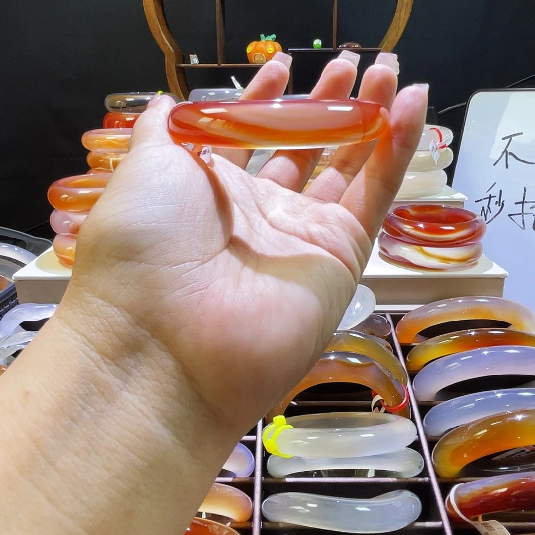 手镯玛瑙/玉髓未镶嵌