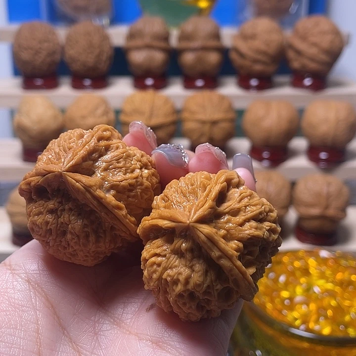 文玩核桃吊坠凌云45