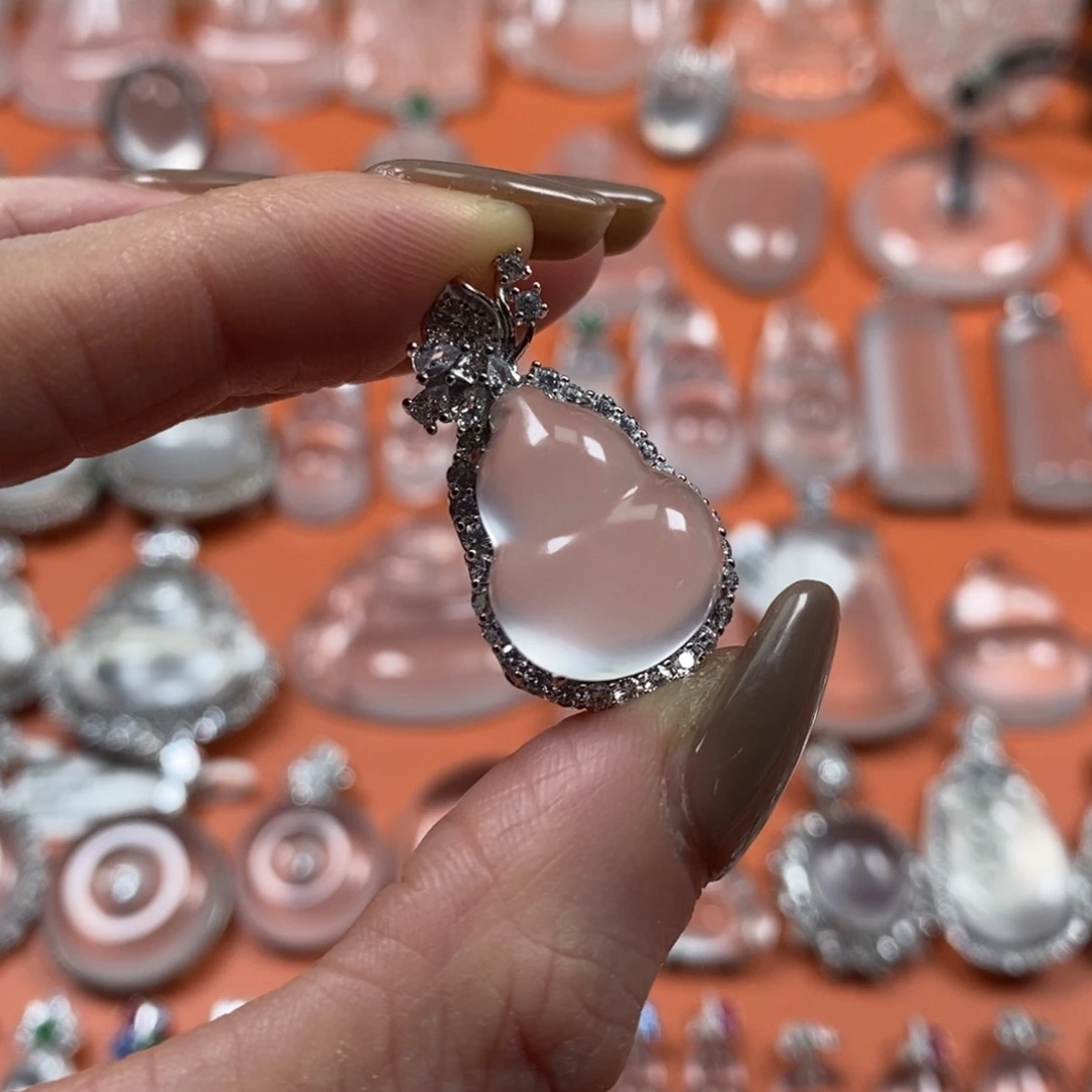 石英质玉银S925镶嵌颈饰黑钢葫芦