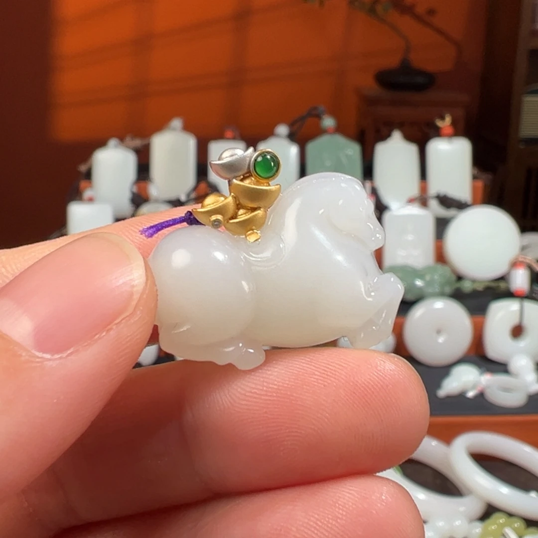 2***5和田玉未镶嵌颈饰