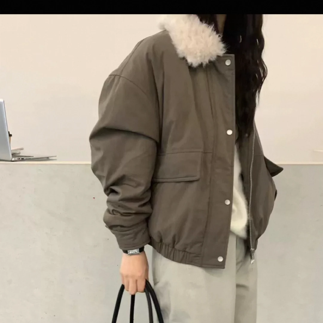 恩熙·Este韩版复古翻领羽绒外套女冬季休闲宽松夹克羽绒服67787