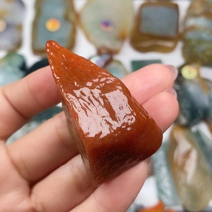 颈饰未镶嵌翡翠天然