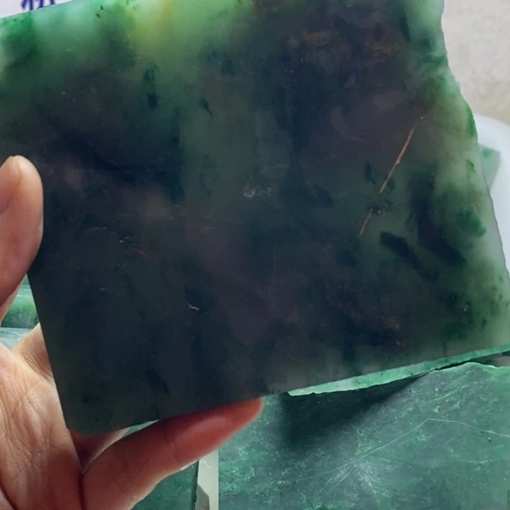 明****定制石英质玉（非洲翠）