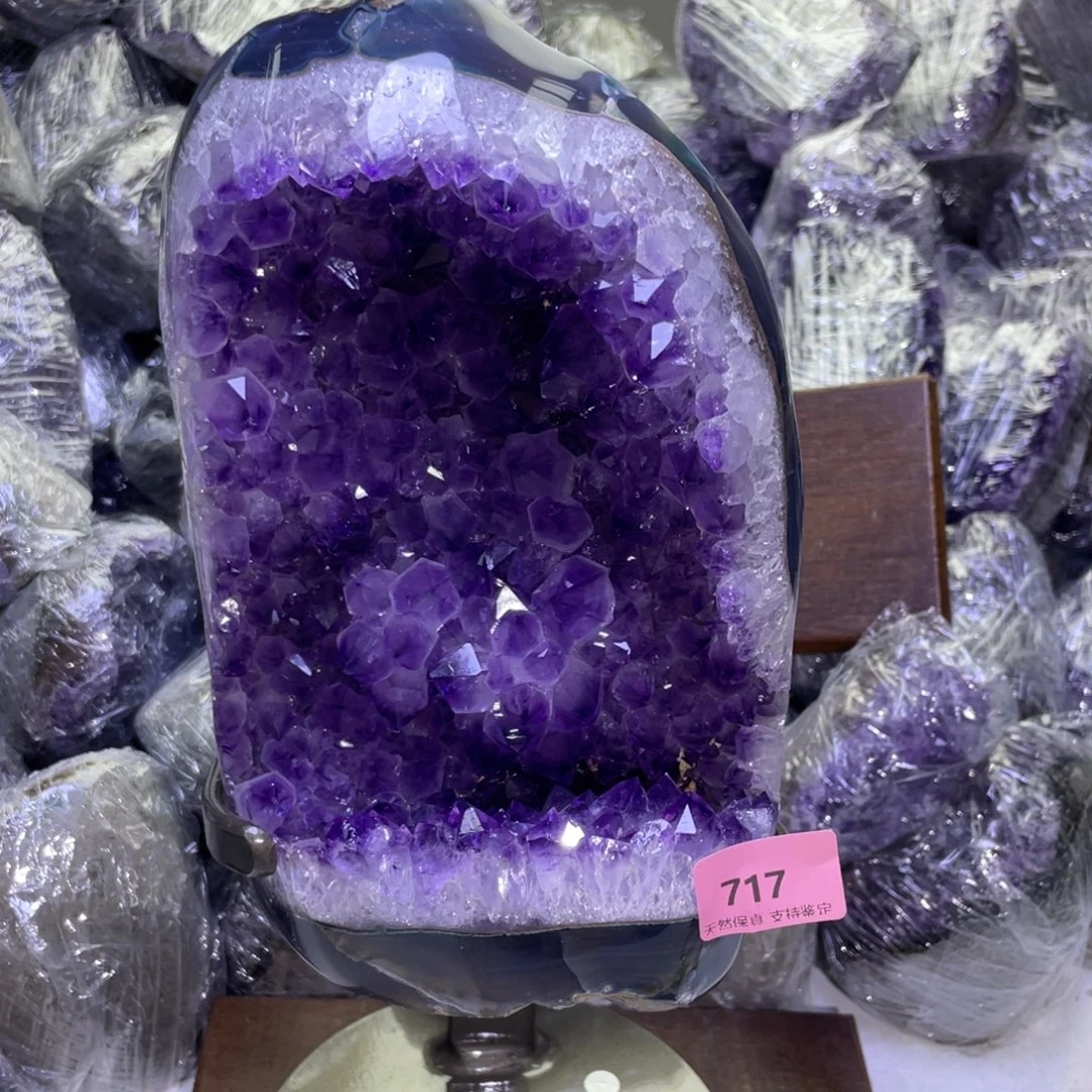 未镶嵌水晶大型摆件（非配饰）