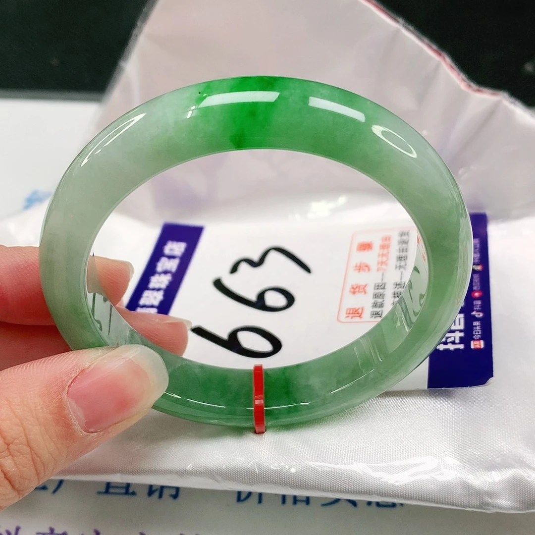 未镶嵌手镯翡翠翡翠