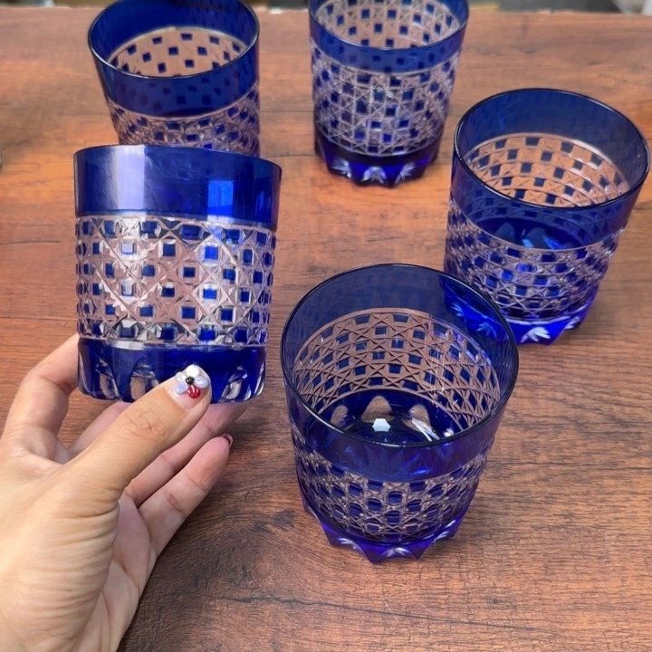 一个陶瓷物件哈哈哈哈