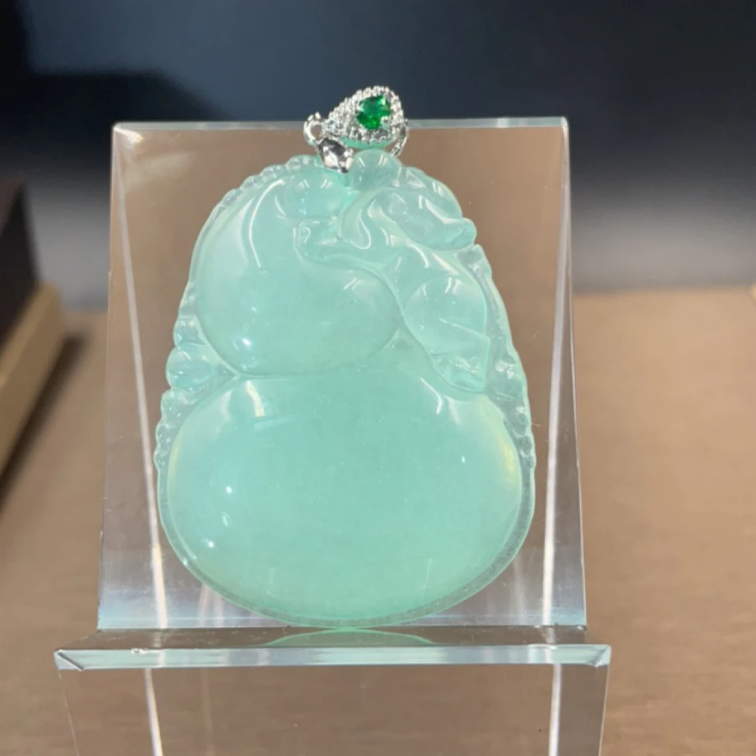 622  冰蓝葫芦吊坠