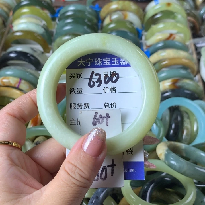 未镶嵌蛇纹石玉手镯6300