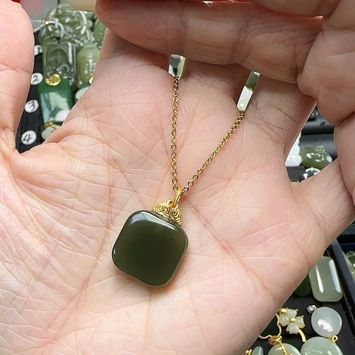 和田玉银S925镶嵌吊坠(赠链)