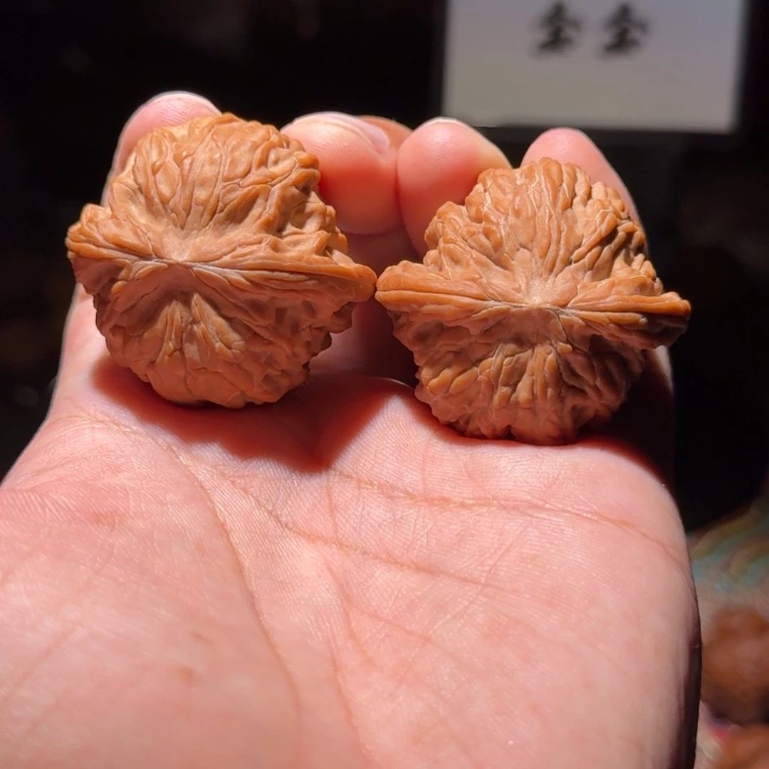 把件核桃1240磨盘，尺寸39.5