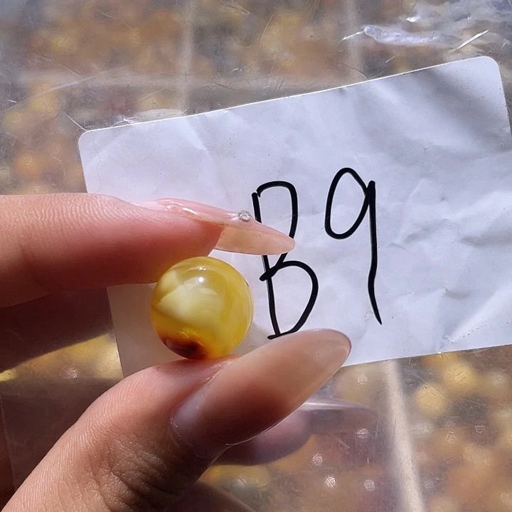 裸石琥珀未镶嵌13.4福利