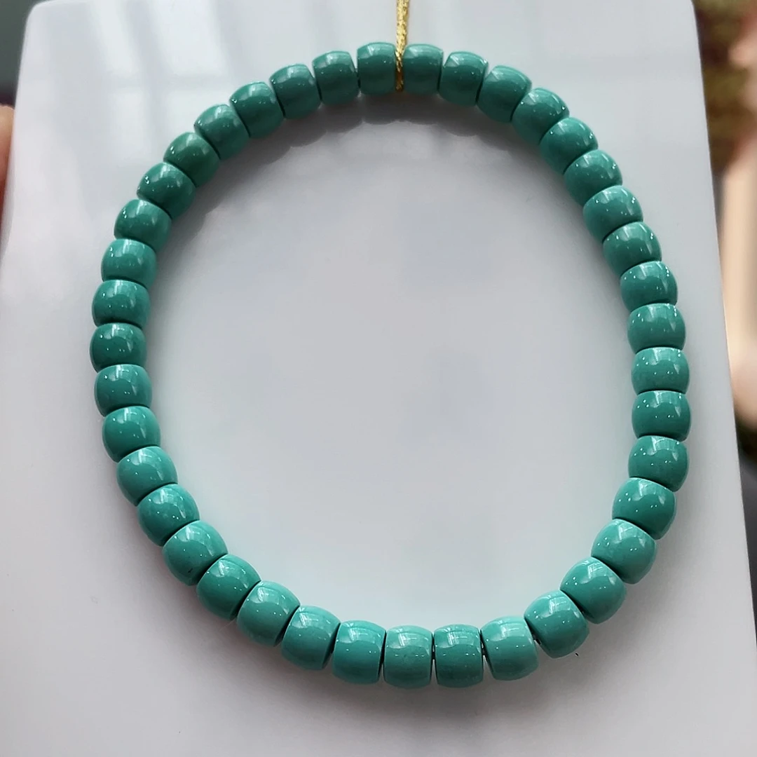 绿松石颈饰未镶嵌