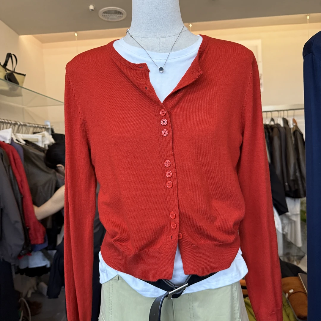 韩系红色扣子圆领长袖毛衣开衫女气质针织衫
