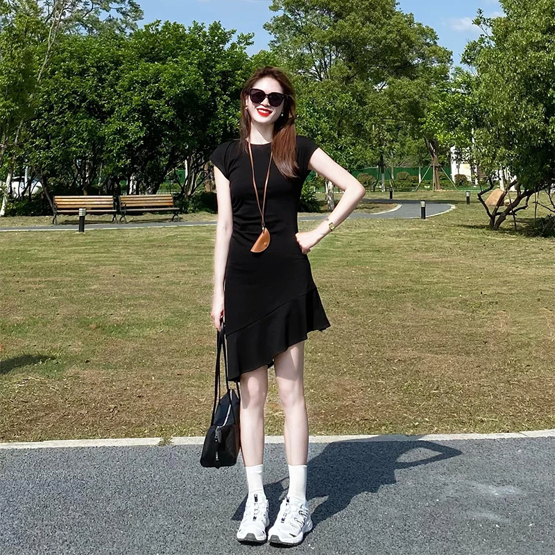 黑色修身不规则收腰连衣裙女夏季爆款2025新款显瘦后妈裙气质裙子