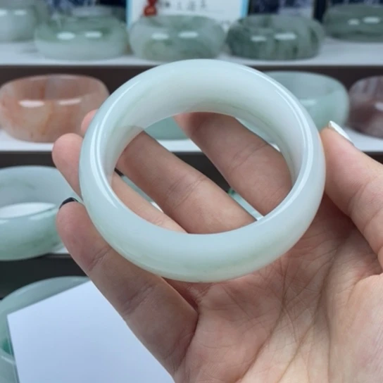 石英质玉（金丝玉）未镶嵌手镯