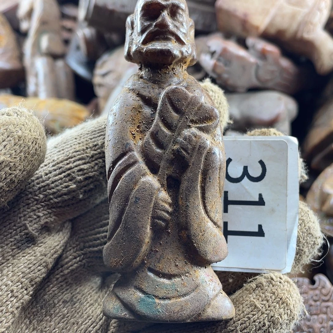 和田玉（糖玉）未镶嵌挂件