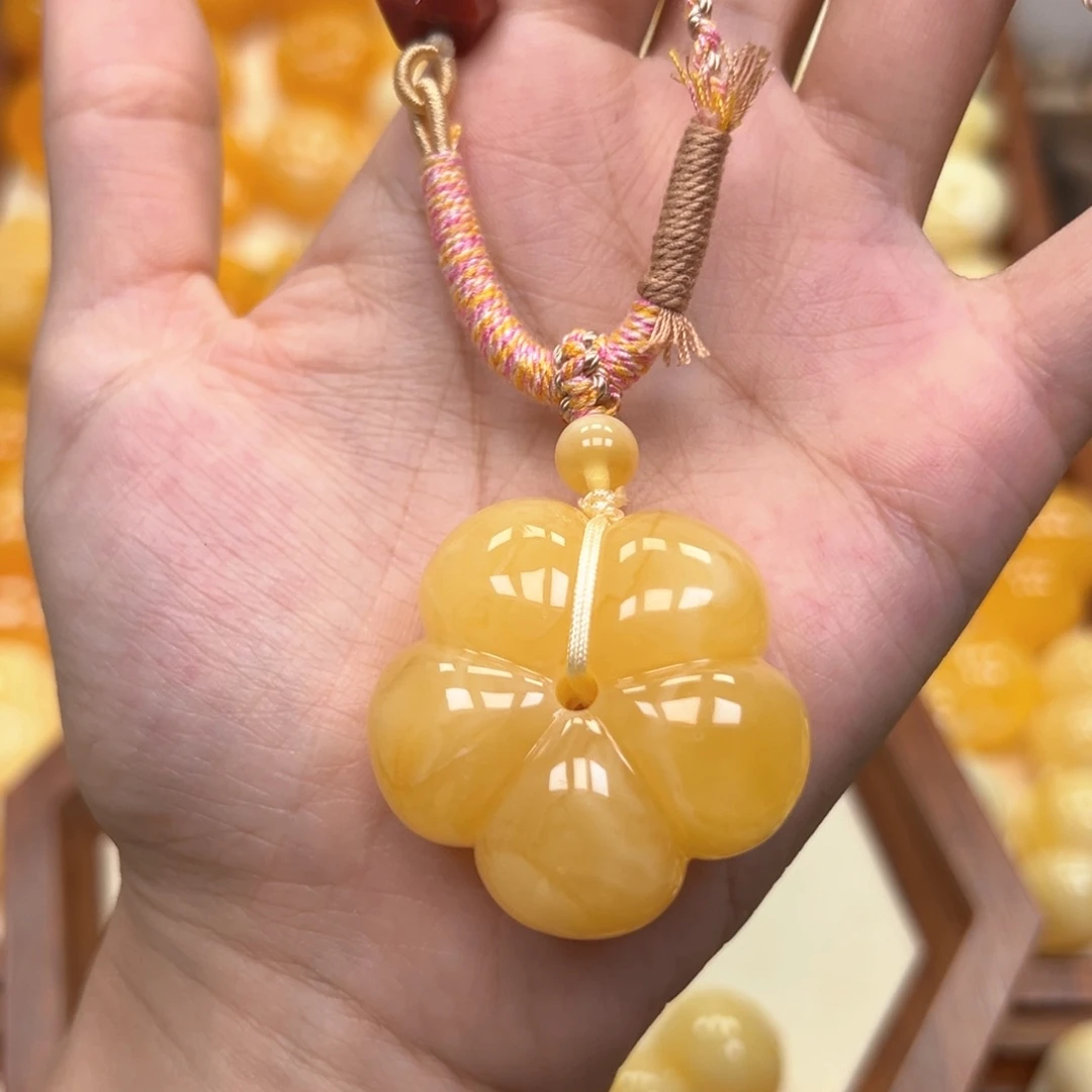 琥珀未镶嵌颈饰蜜蜡