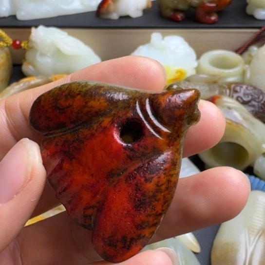 和田玉挂件未镶嵌杰***?