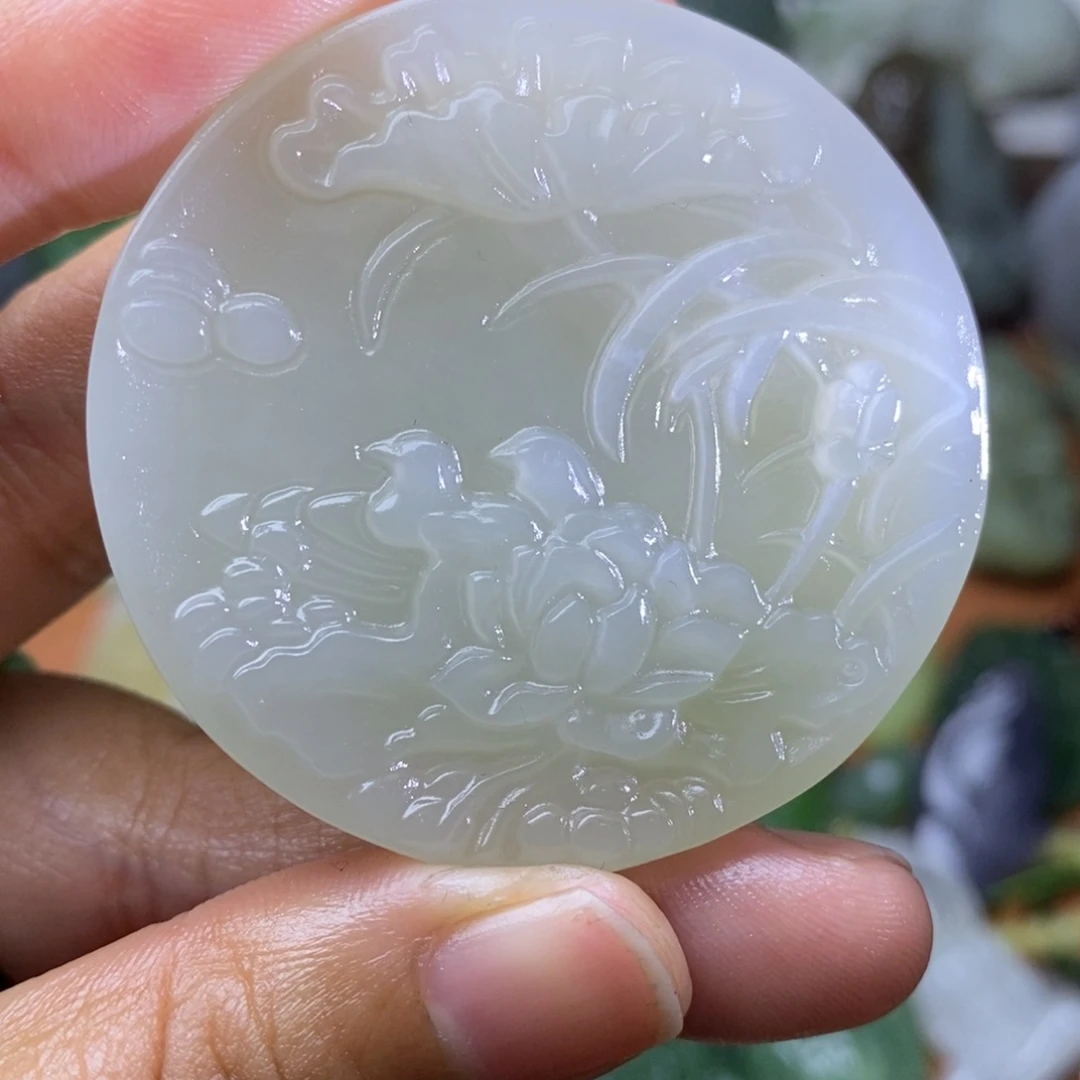 和田玉未镶嵌颈饰高冰底