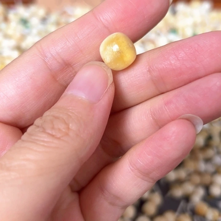 裸石蜜蜡未镶嵌10.4mm一个