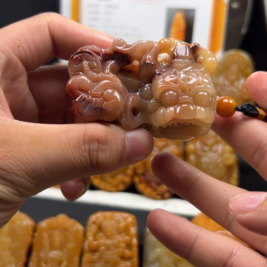 石英质玉（黄龙玉）未镶嵌多样性发货，发其一