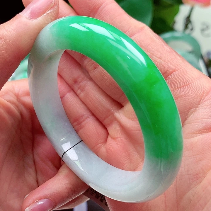 翡翠未镶嵌手镯天然翡翠手镯