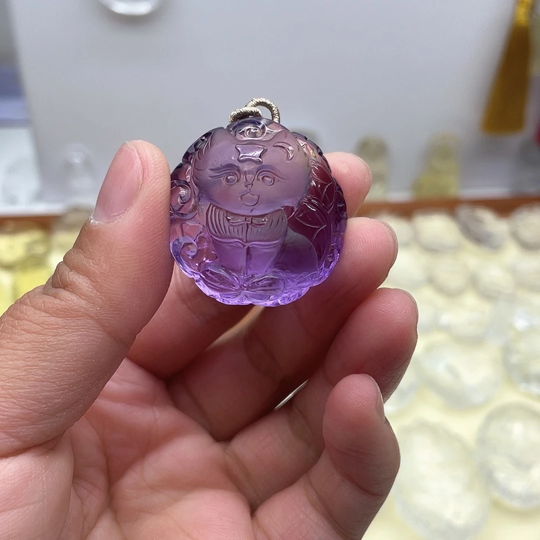 水晶吊坠(赠链)未镶嵌吃*顿