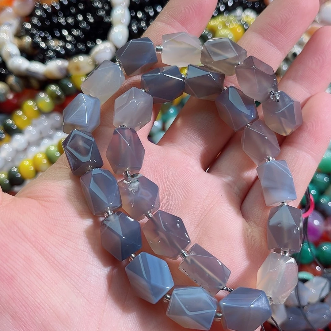 玛瑙/玉髓未镶嵌珠宝半成品灰玛瑙八棱一条10x14mm