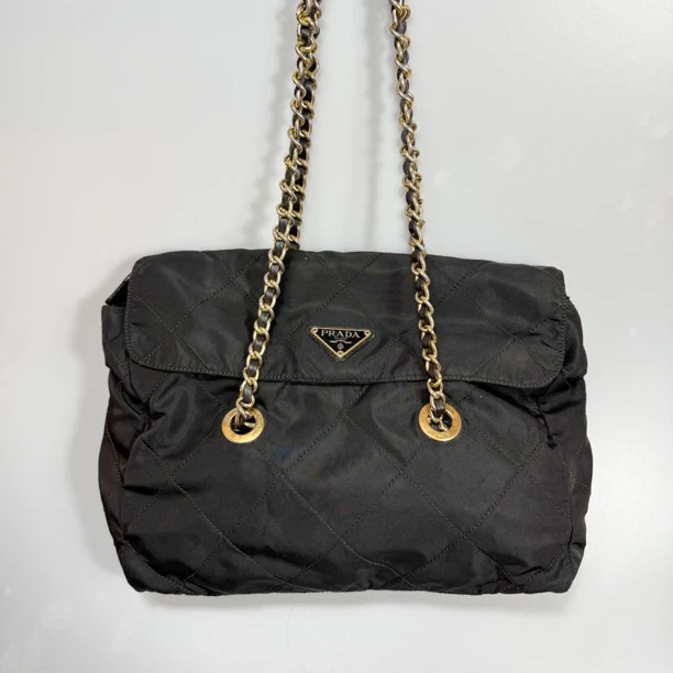 95新 Prada/普拉达 复燃精选/黑色翻盖降落伞链条包