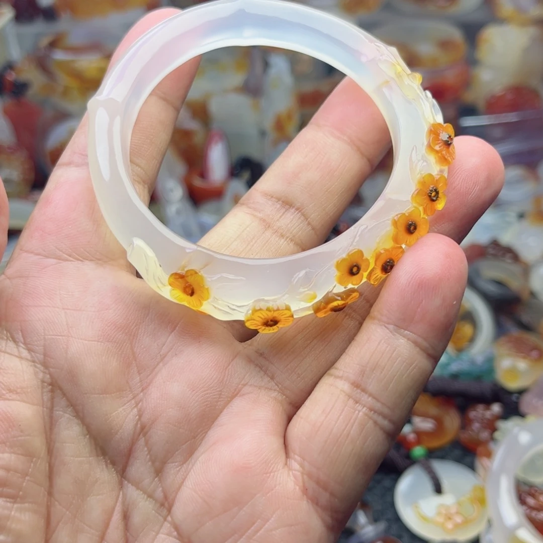 铭***饰玛瑙/玉髓手镯未镶嵌