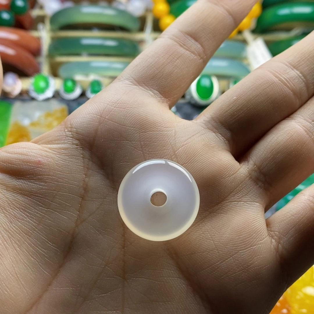 祈***.玛瑙/玉髓未镶嵌颈饰