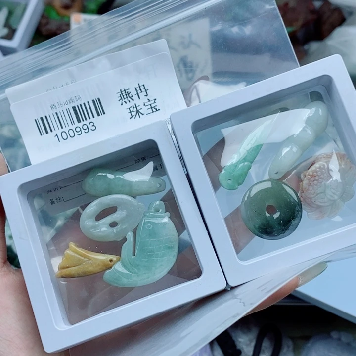 颈饰未镶嵌翡翠翡翠